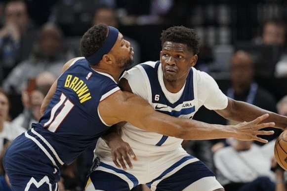 太阳报：森林欲签曼城哈克尼，接班安德森