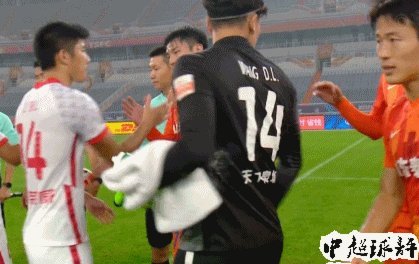 王燊超中超350场里程碑之夜上海海港4-0大胜武汉三镇