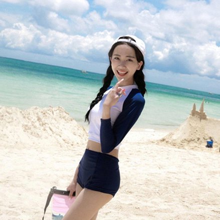 若昂-内维斯女友玛达莱娜晒泳装照片：我去度假了️